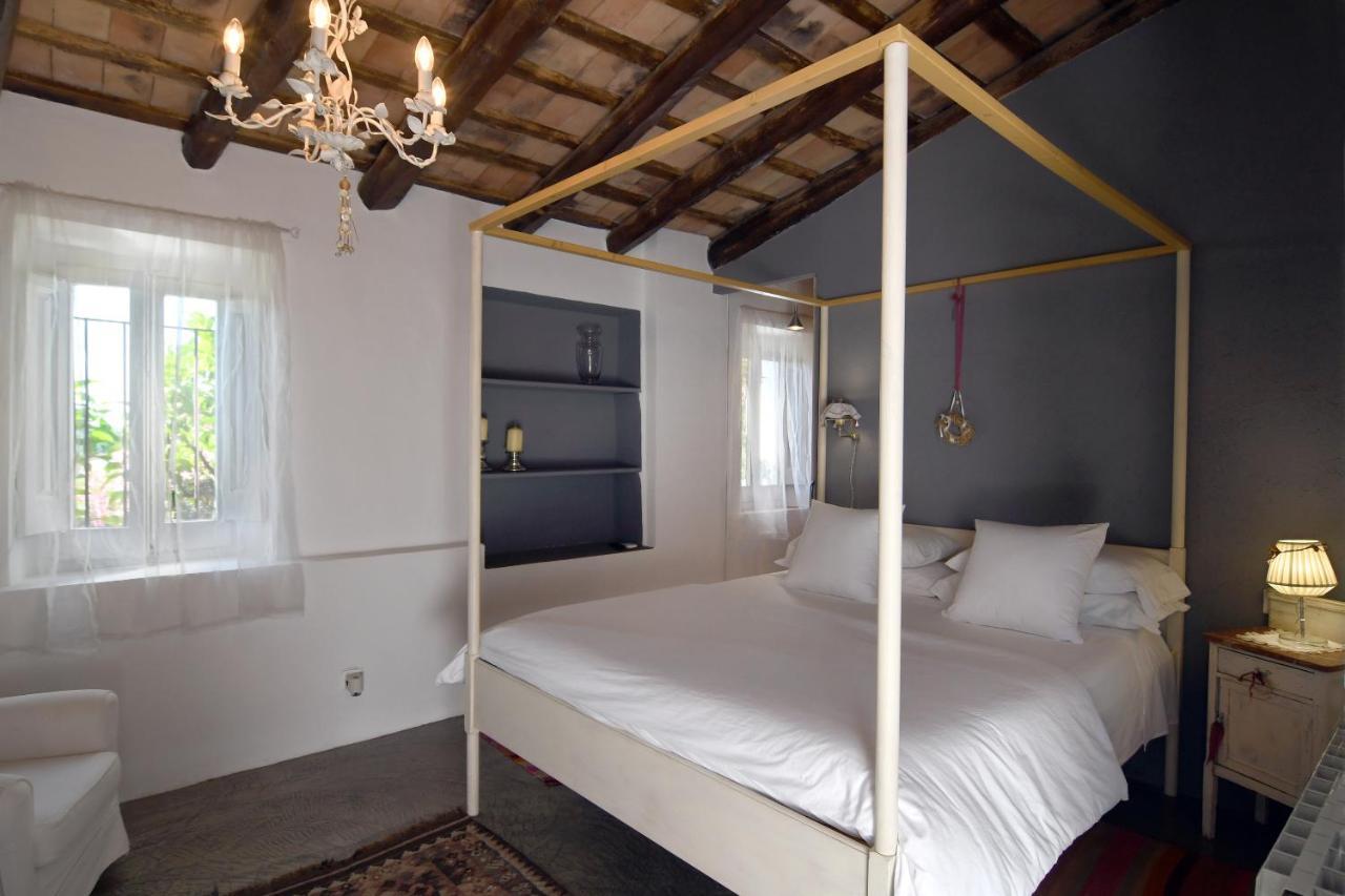 Bed and Breakfast Le Rondini Mont-ras  Exterior foto