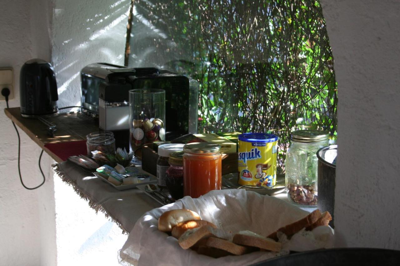 Bed and Breakfast Le Rondini Mont-ras  Exterior foto