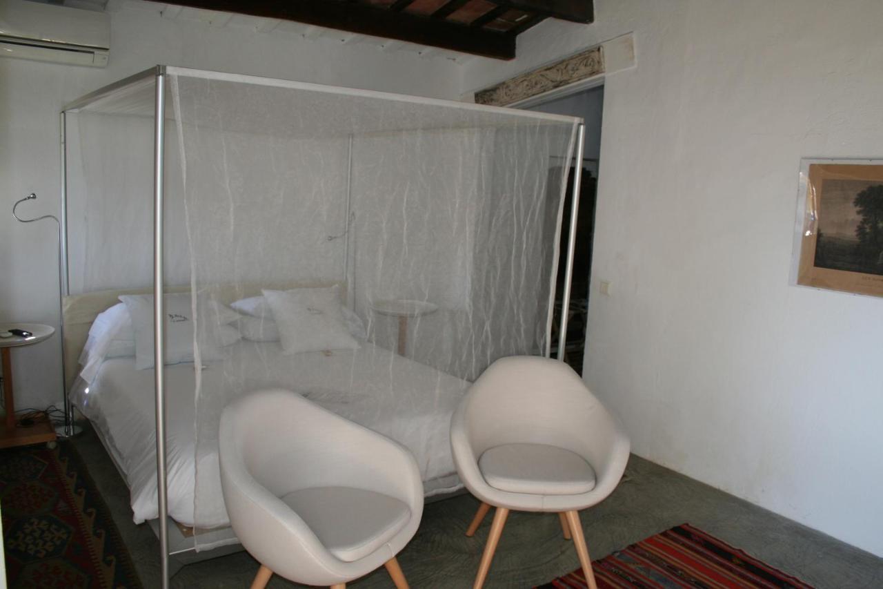 Bed and Breakfast Le Rondini Mont-ras  Exterior foto